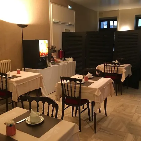 Hotell Des 3 Marchands