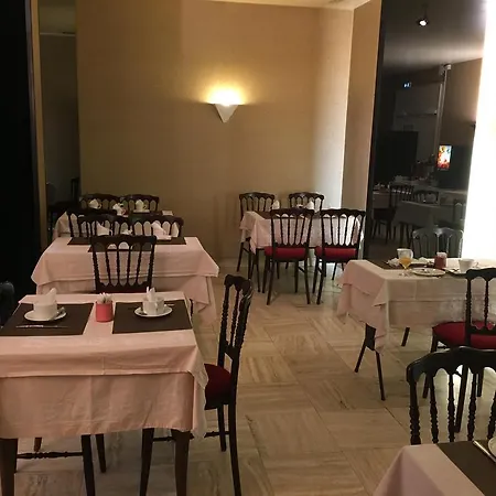 Hotell Des 3 Marchands