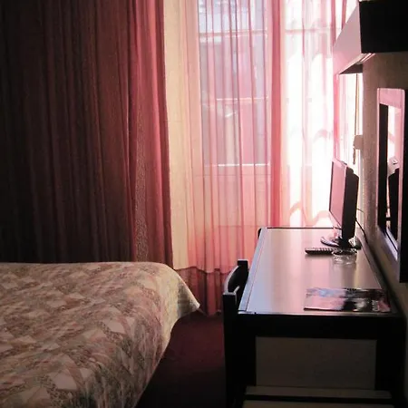 Des 3 Marchands Hotell